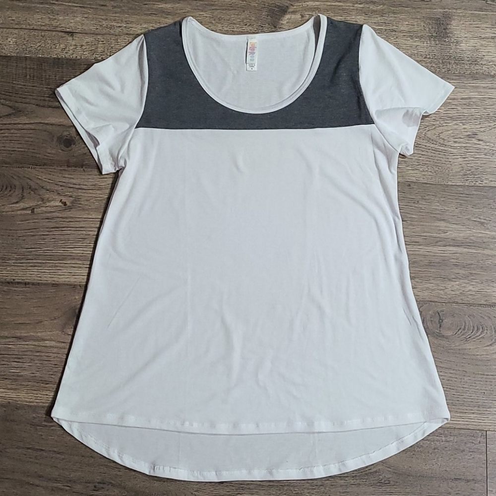 White Medium LuLaRoe Classic T